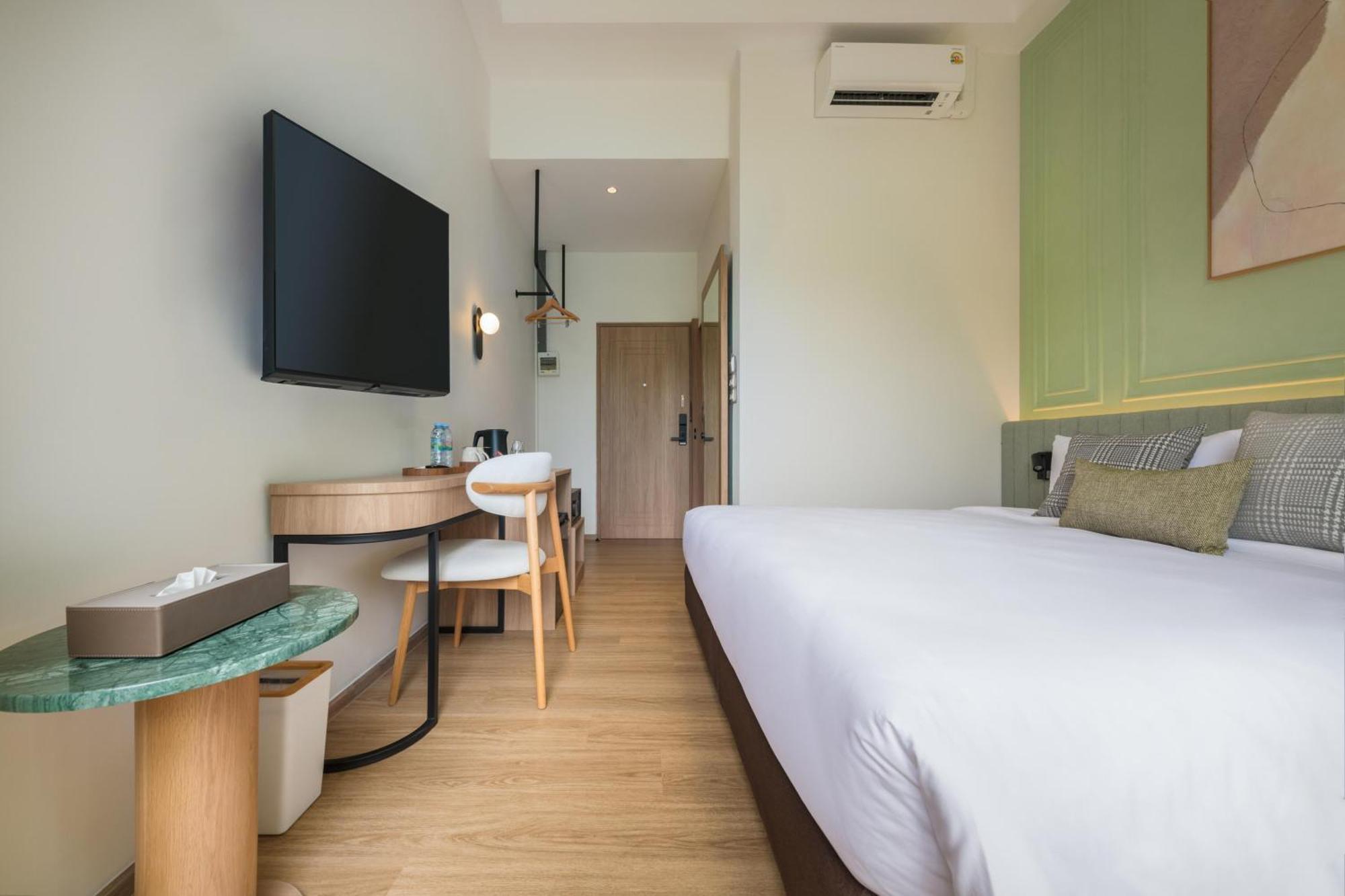 Upstairs At Ton Ton Hotel Bangkok Bagian luar foto